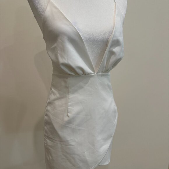 Superdown Lissy Mini Dress - Picture 10 of 12